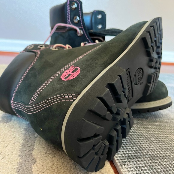 Timberland Women’s Premium Leather boots (Size 8M) - Picture 1 of 6